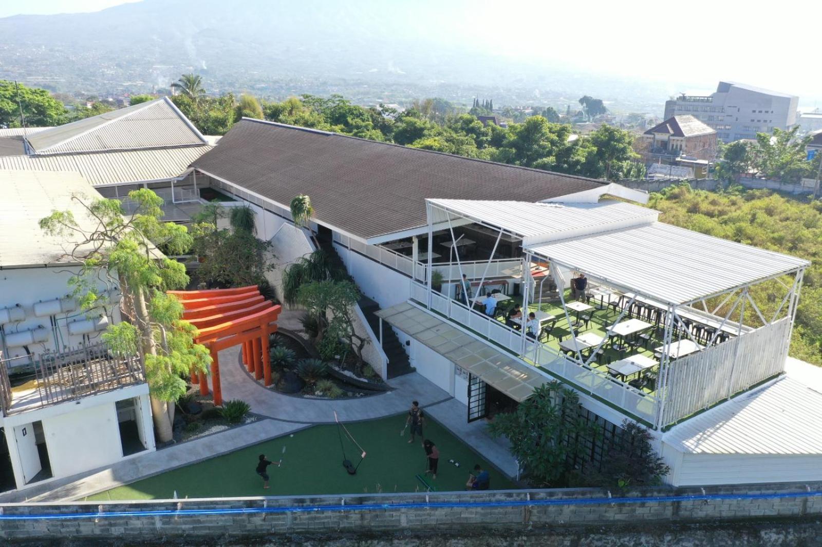 Kontena Hotel Batu  Exterior photo