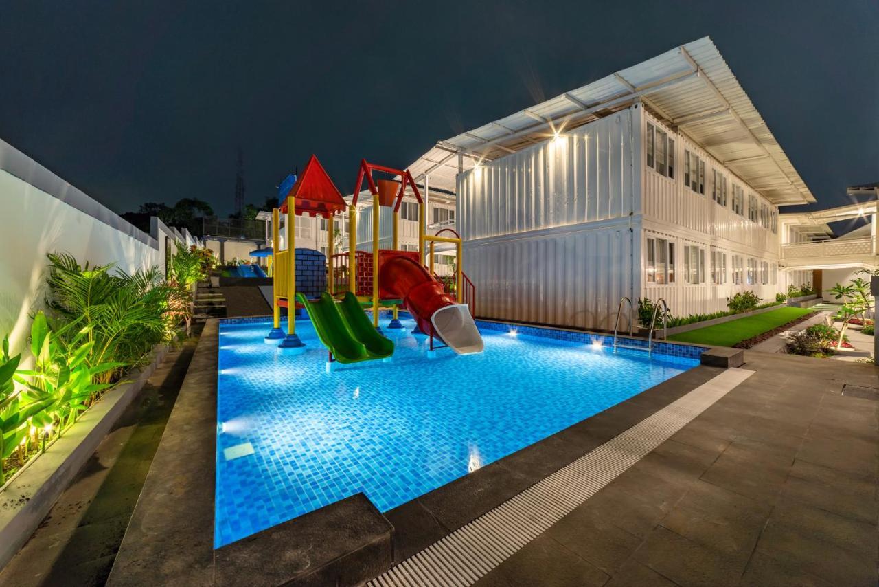 Kontena Hotel Batu  Exterior photo