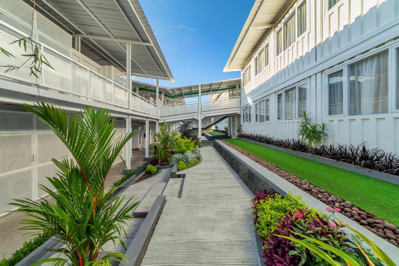 Kontena Hotel Batu  Exterior photo